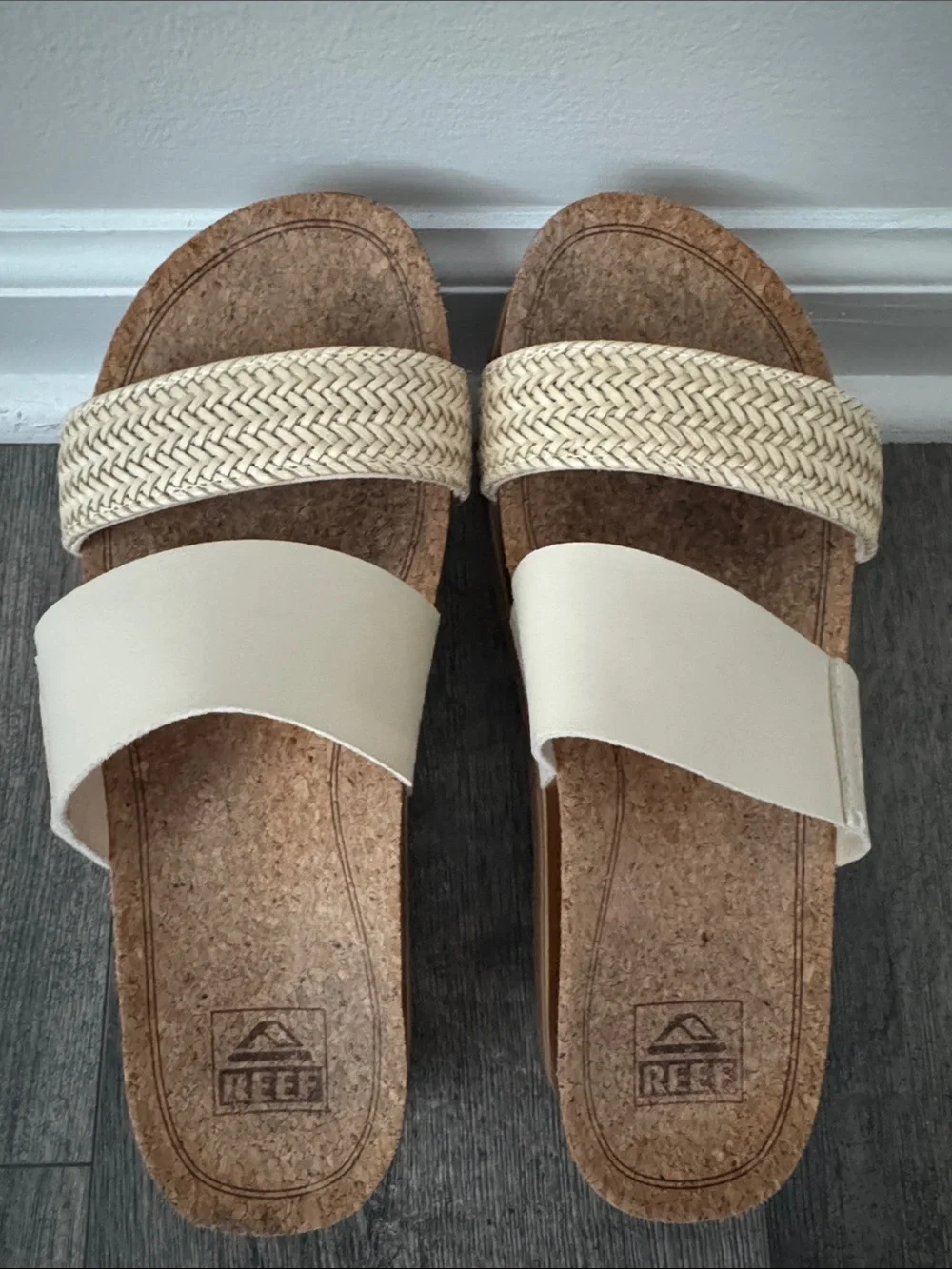 Reef Cushion Vista Hi Braided Slide sandals Vintage Cream Size 8